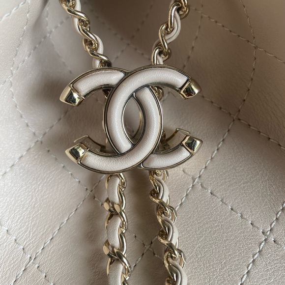 Chanel Bucket Bag - Picture 11 of 13
